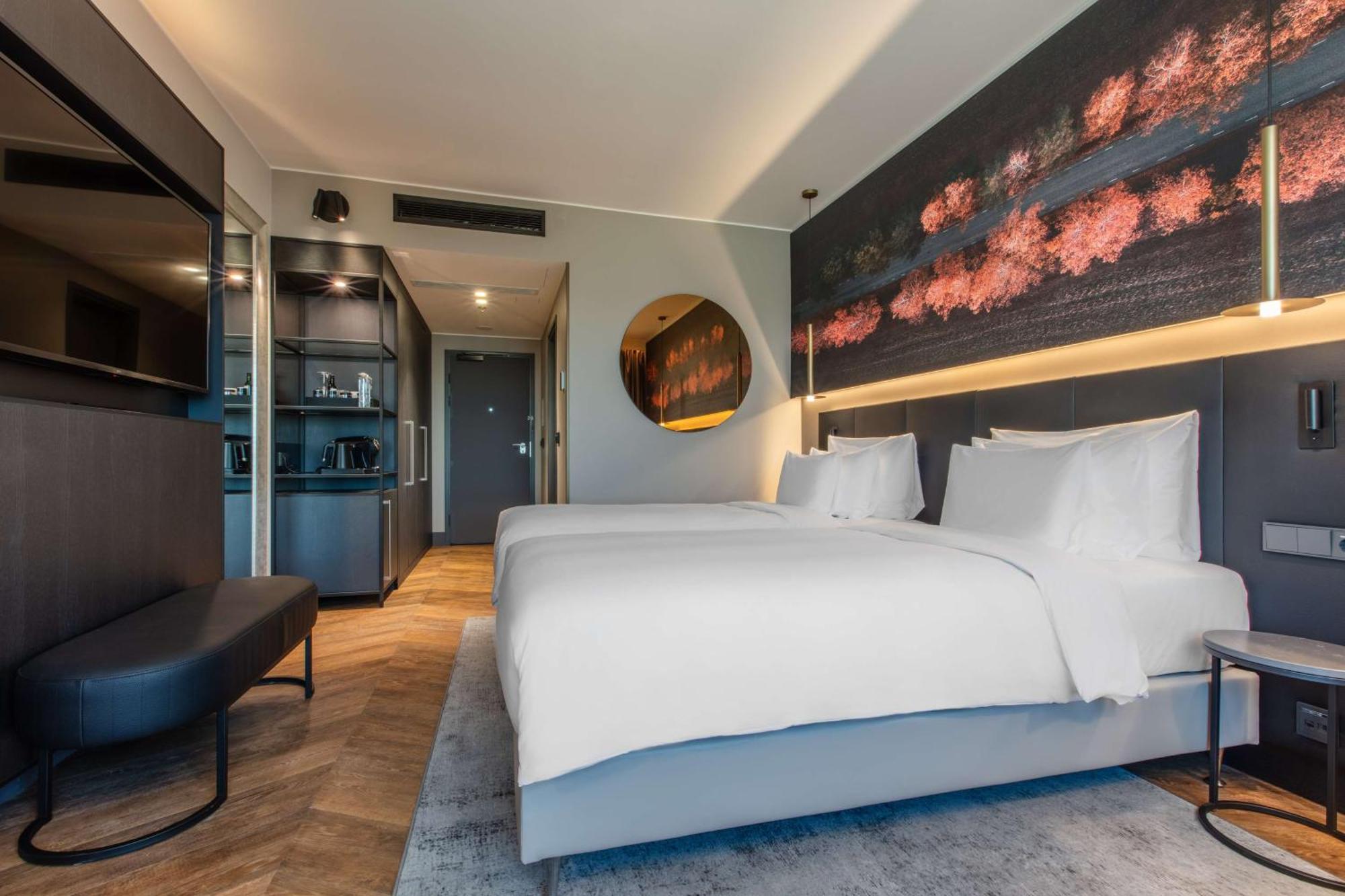 Radisson Collection Hotel, Viešbutis 5*